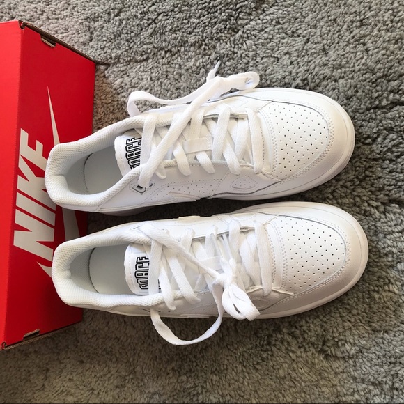 Nike Shoes - Picture 9 of 15